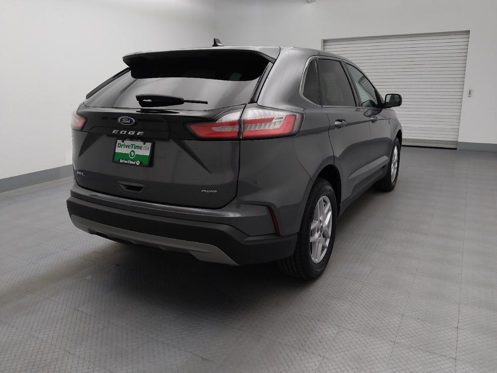 used 2024 Ford Edge car, priced at $27,895