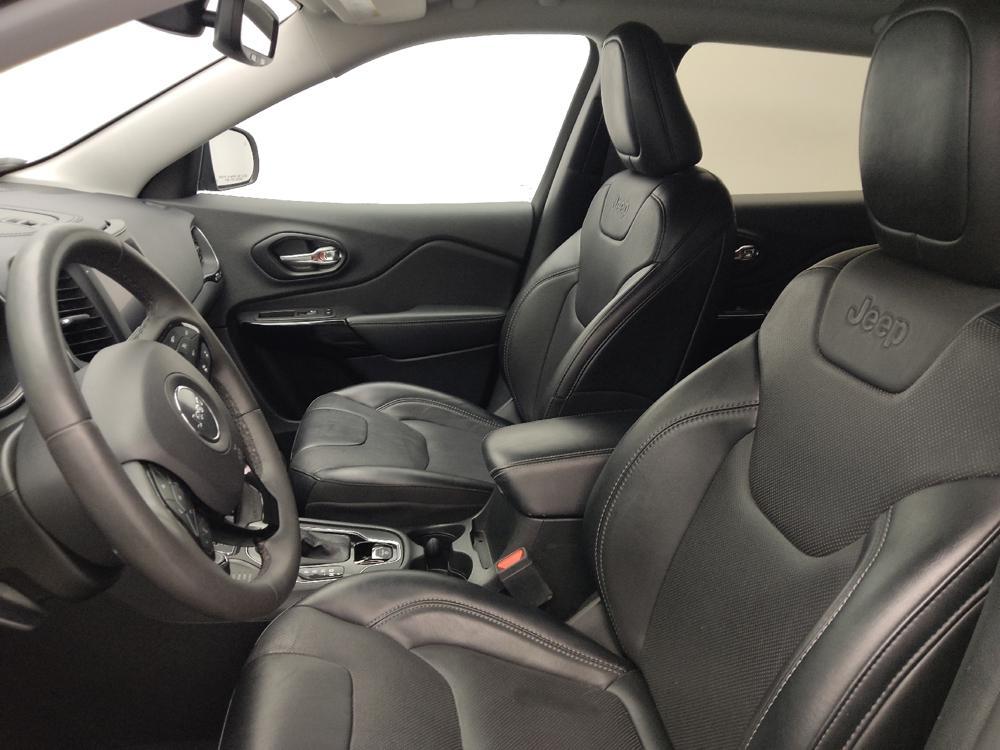 used 2023 Jeep Cherokee car, priced at $25,495