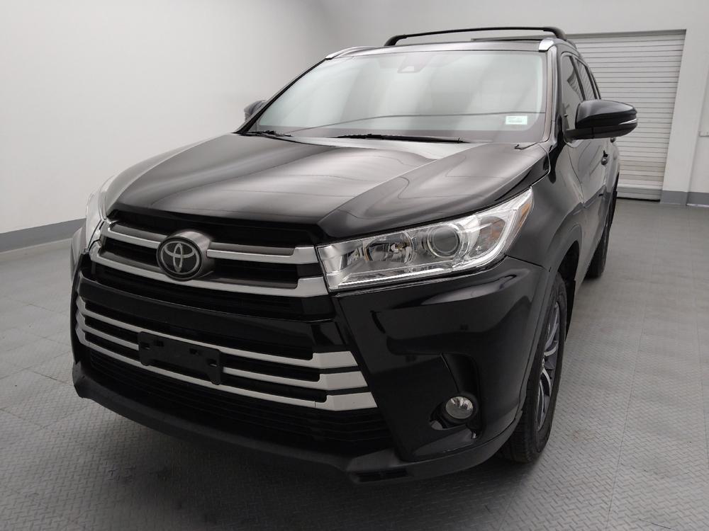 used 2017 Toyota Highlander car, priced at $25,895