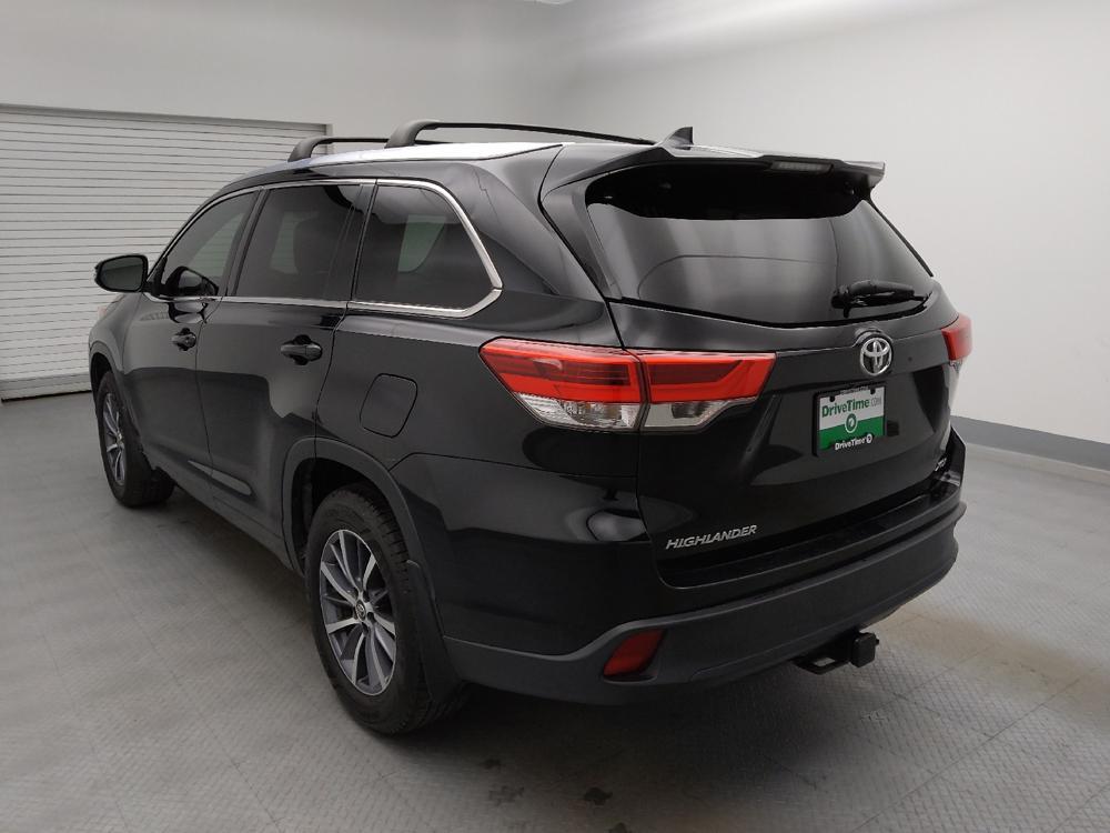 used 2017 Toyota Highlander car, priced at $25,895