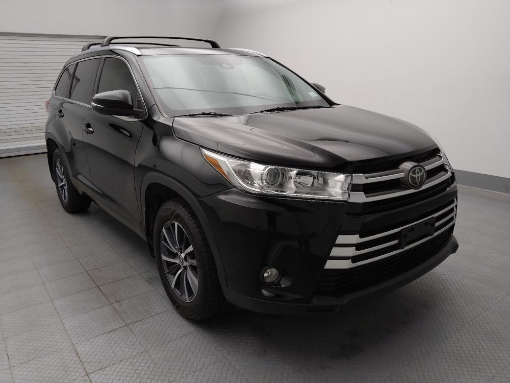 used 2017 Toyota Highlander car, priced at $25,895