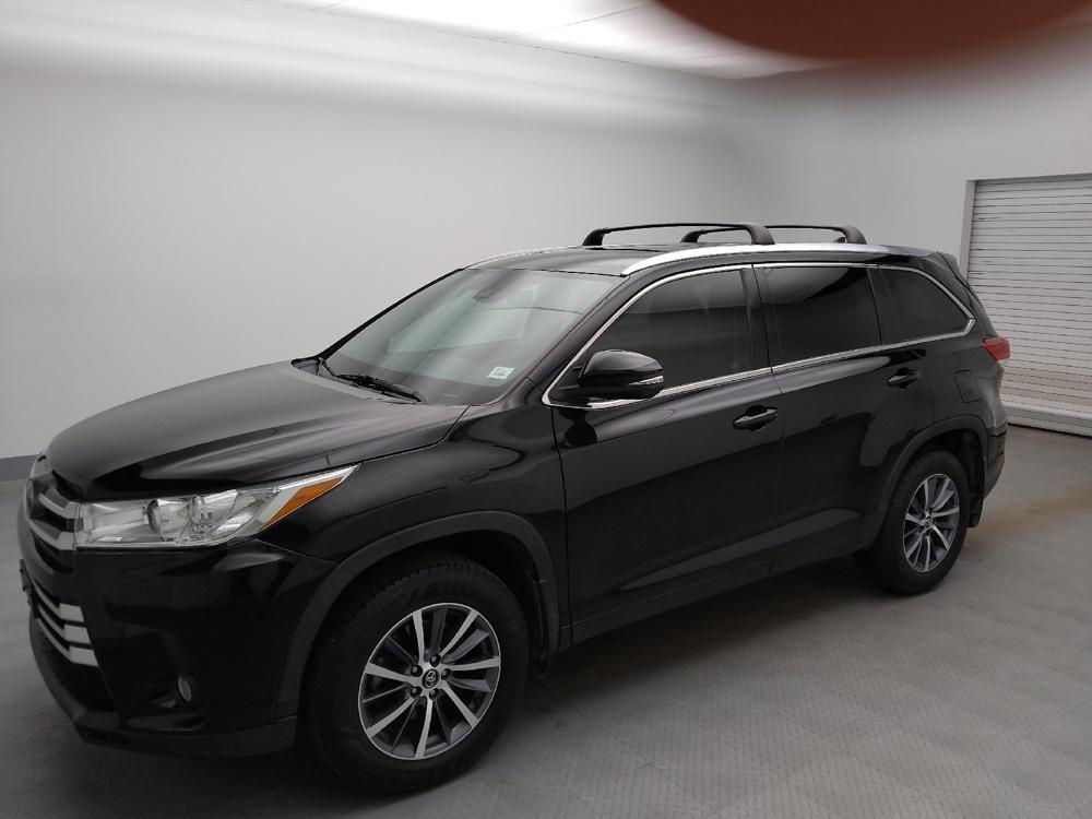 used 2017 Toyota Highlander car, priced at $25,895