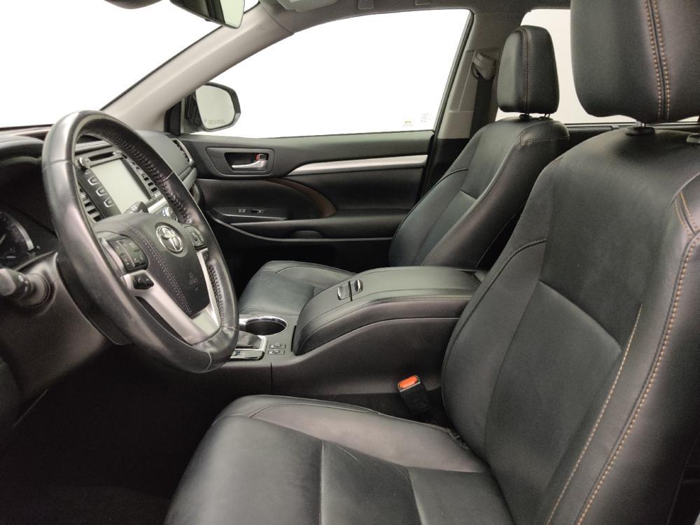 used 2017 Toyota Highlander car, priced at $25,895