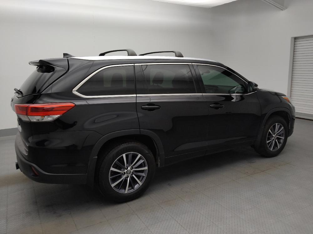 used 2017 Toyota Highlander car, priced at $25,895