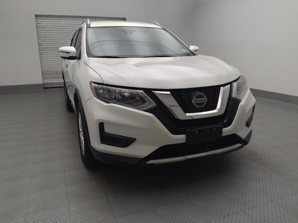 used 2019 Nissan Rogue car, priced at $19,595