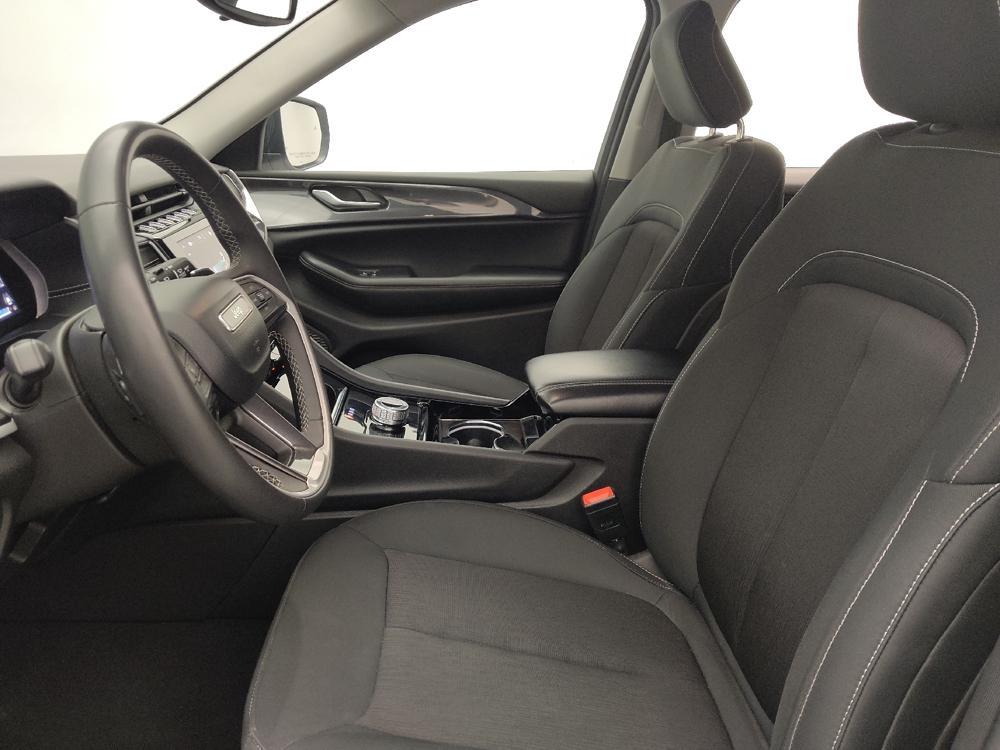 used 2023 Jeep Grand Cherokee car, priced at $27,695