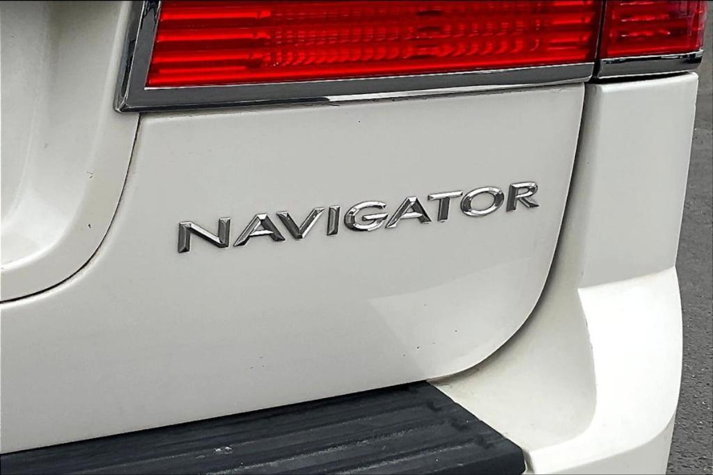 used 2014 Lincoln Navigator car, priced at $12,775