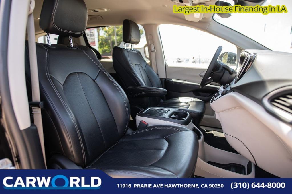 used 2022 Chrysler Pacifica car, priced at $20,885