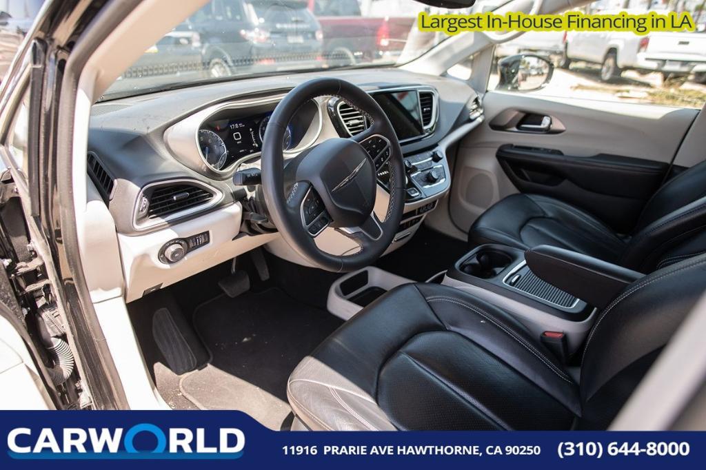 used 2022 Chrysler Pacifica car, priced at $20,885