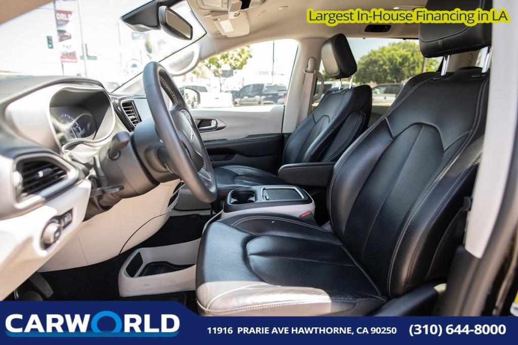 used 2022 Chrysler Pacifica car, priced at $20,885