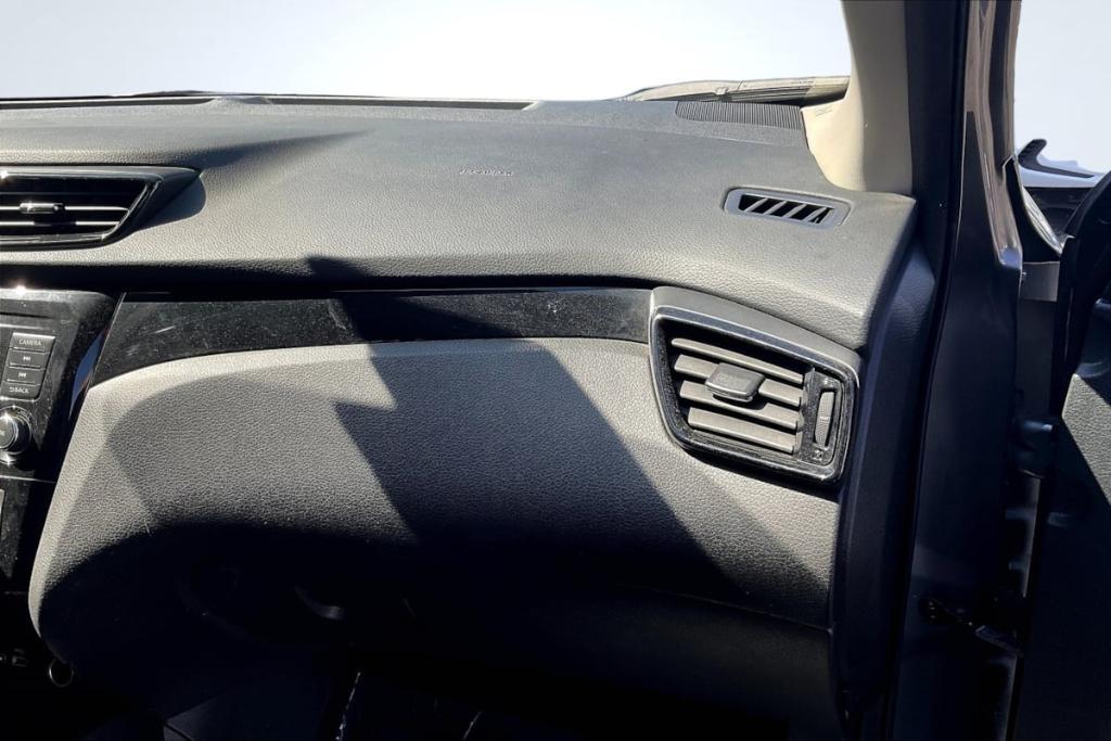 used 2021 Nissan Rogue Sport car, priced at $13,415