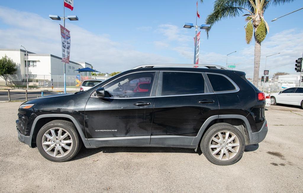 used 2017 Jeep Cherokee car, priced at $8,495