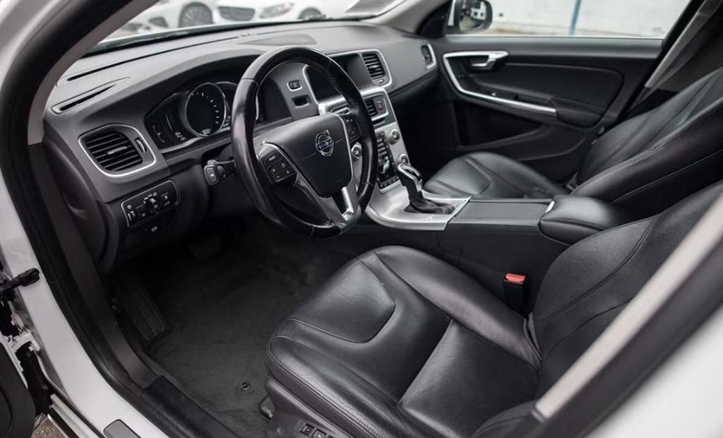 used 2018 Volvo S60 Inscription car, priced at $14,225