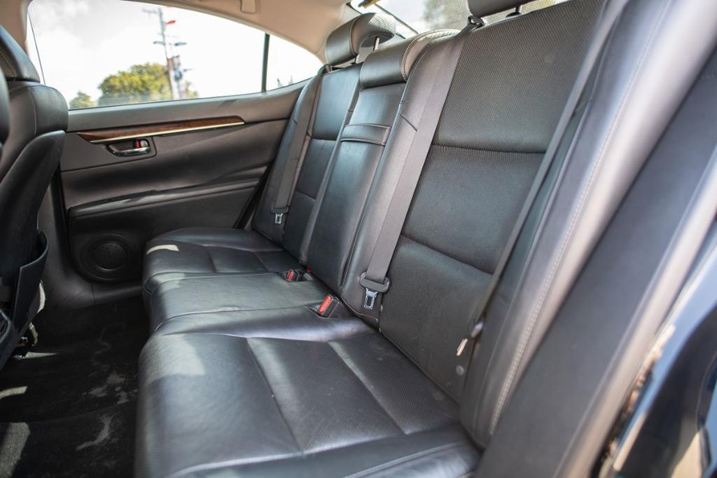 used 2015 Lexus ES 350 car, priced at $16,895