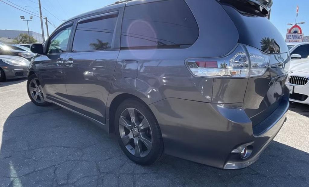 used 2015 Toyota Sienna car, priced at $22,045
