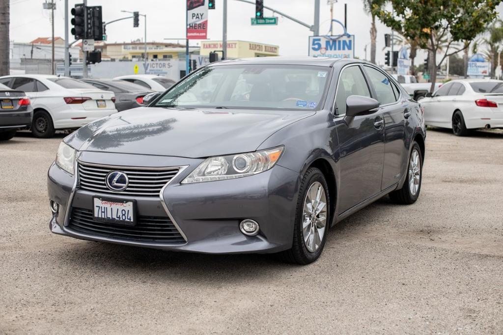 used 2014 Lexus ES 300h car, priced at $16,195