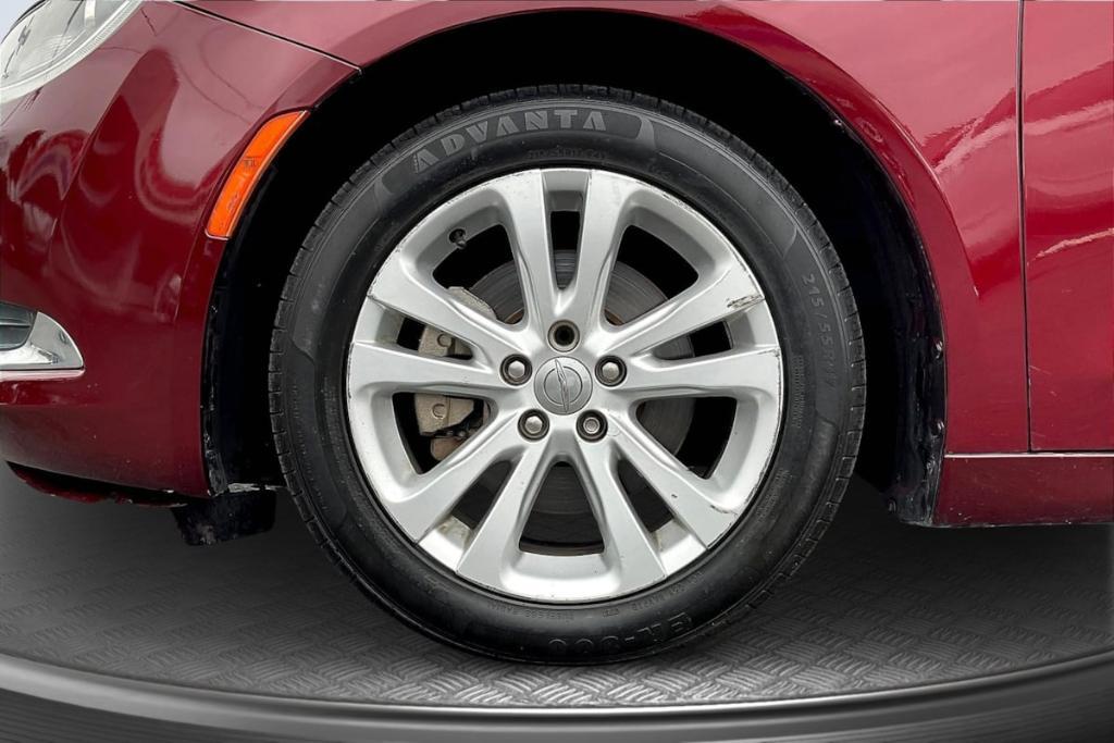 used 2015 Chrysler 200 car, priced at $3,335