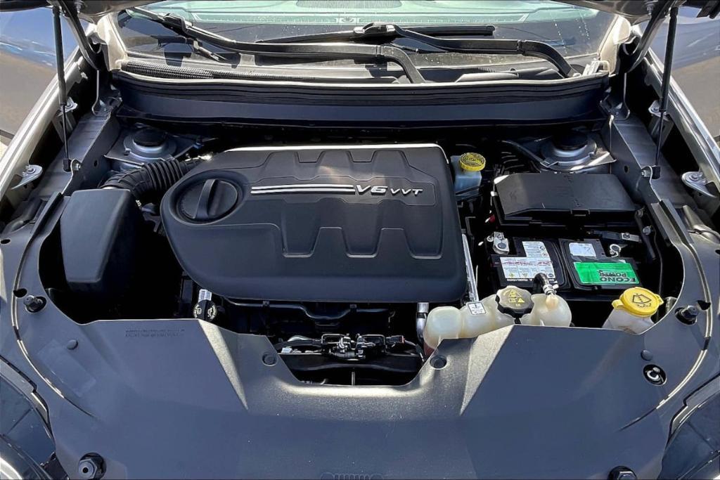 used 2019 Jeep Cherokee car, priced at $14,555