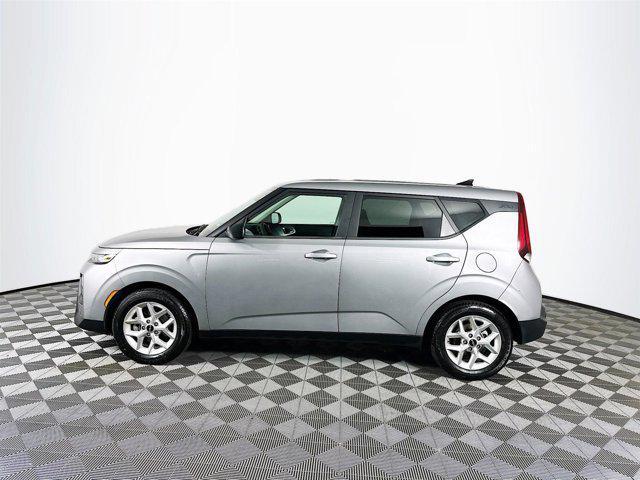 used 2022 Kia Soul car, priced at $16,972