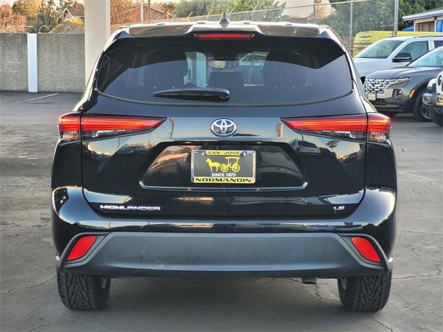 used 2023 Toyota Highlander car, priced at $32,800