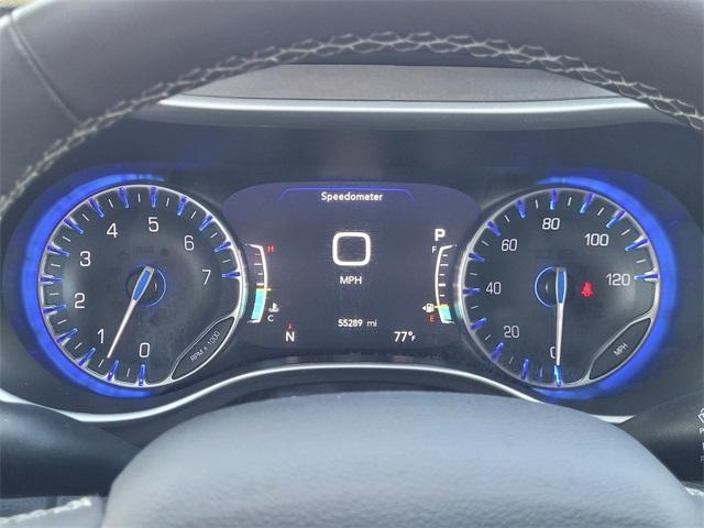 used 2023 Chrysler Pacifica car