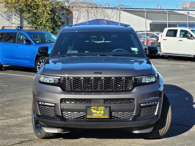 new 2025 Jeep Grand Cherokee L car