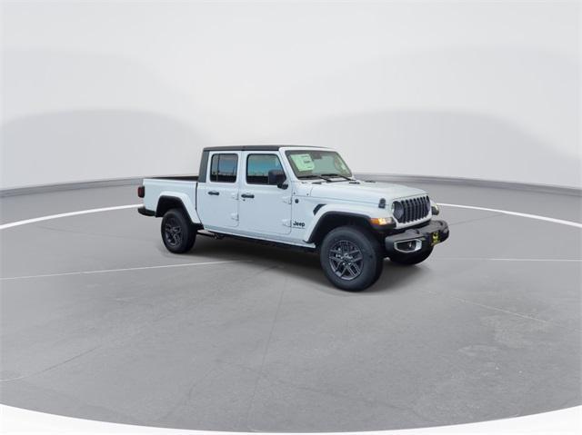 new 2024 Jeep Gladiator car, priced at $41,515