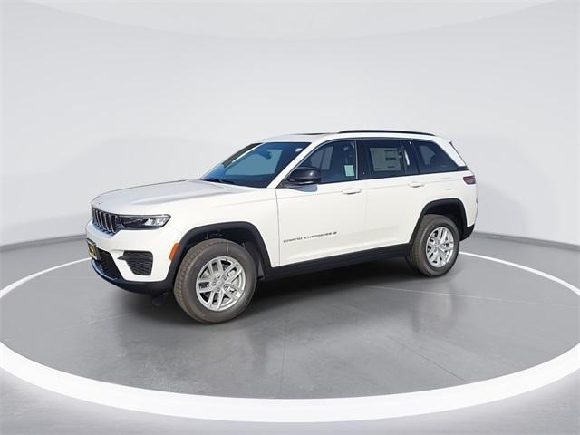 new 2024 Jeep Grand Cherokee car, priced at $34,080