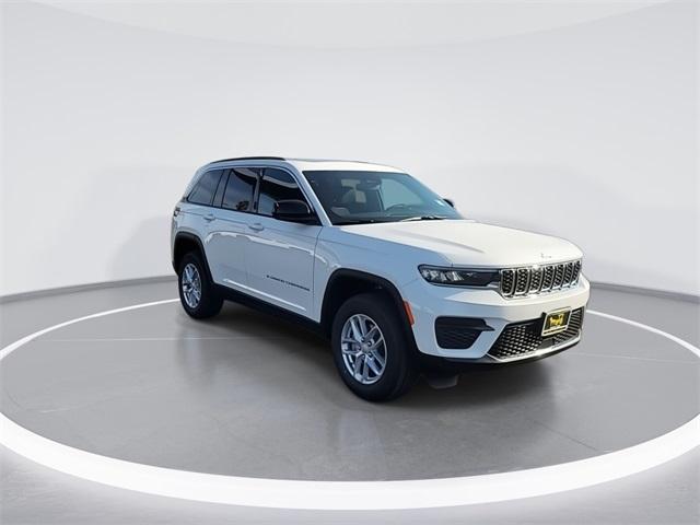 new 2024 Jeep Grand Cherokee car, priced at $34,080