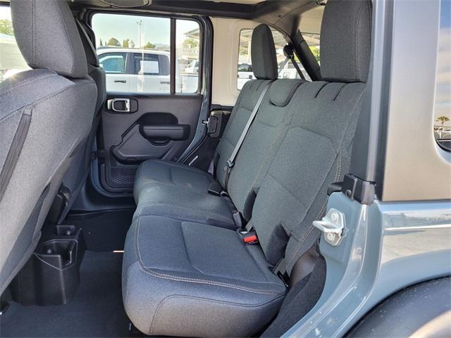 new 2025 Jeep Wrangler car