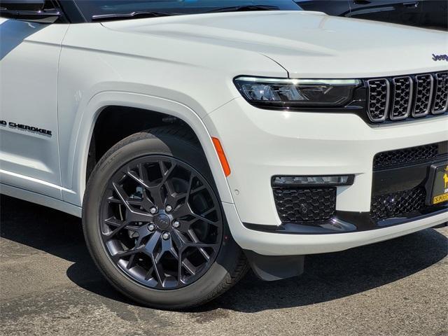 new 2025 Jeep Grand Cherokee L car
