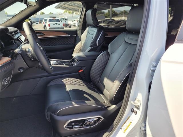 new 2025 Jeep Grand Cherokee L car