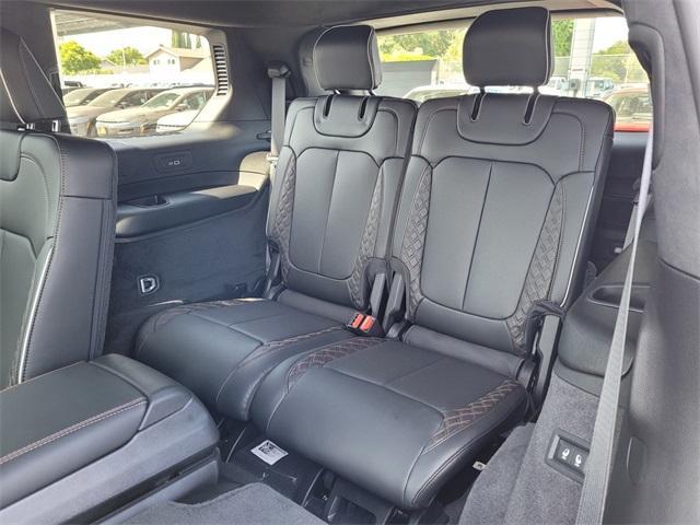 new 2025 Jeep Grand Cherokee L car