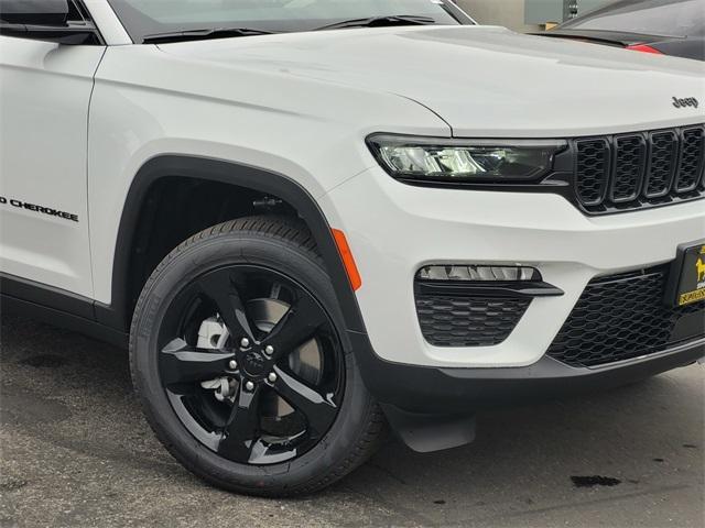 new 2025 Jeep Grand Cherokee car