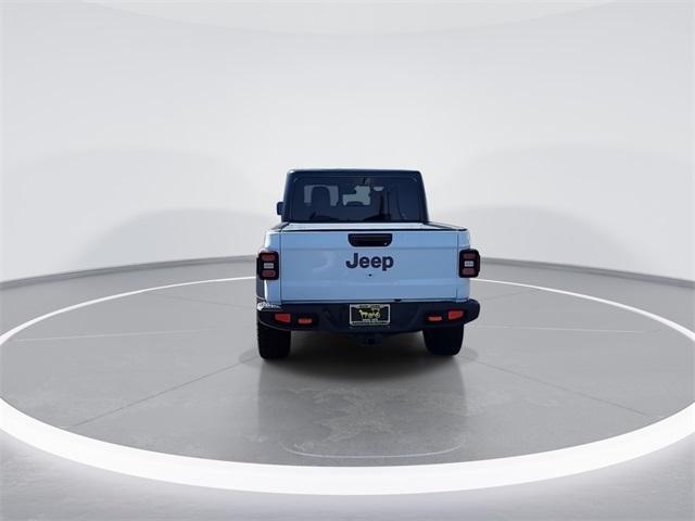 new 2024 Jeep Gladiator car