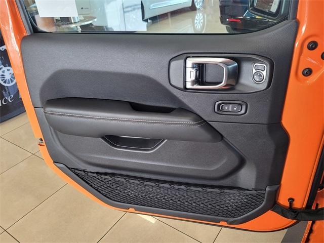 new 2025 Jeep Wrangler car