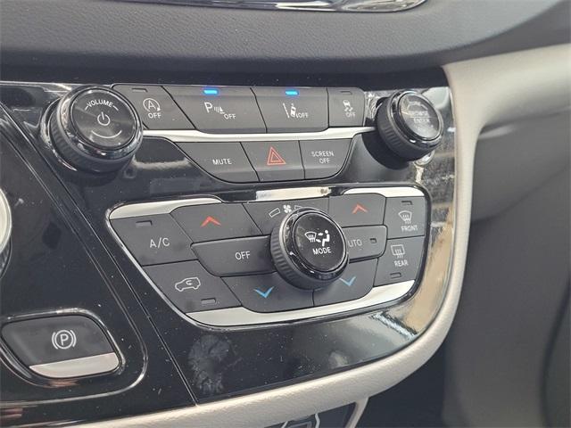 used 2023 Chrysler Pacifica car, priced at $24,500