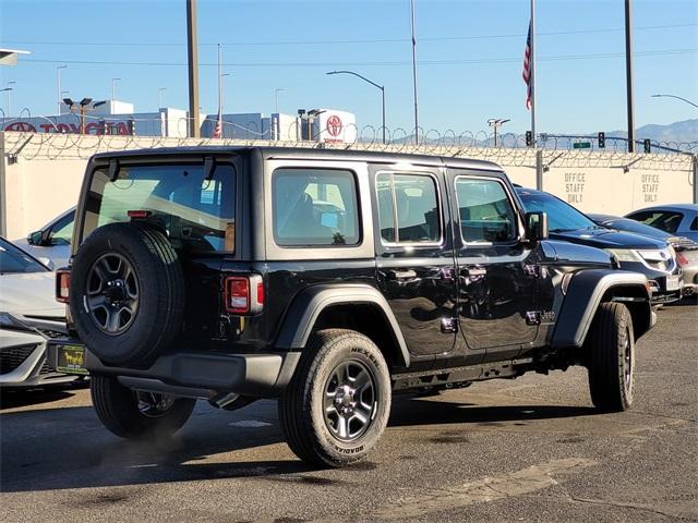 new 2025 Jeep Wrangler car