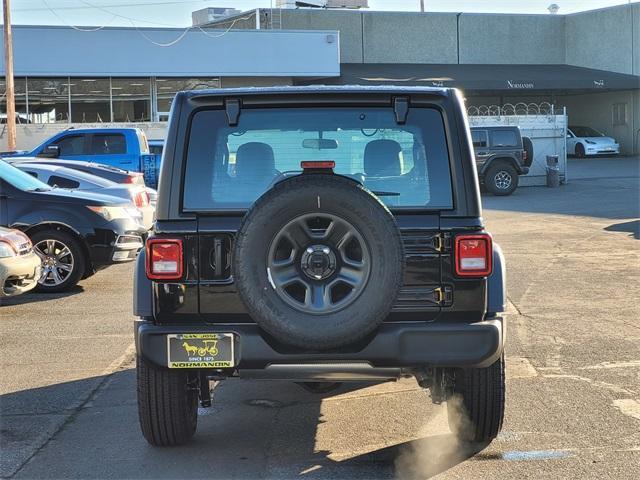 new 2025 Jeep Wrangler car