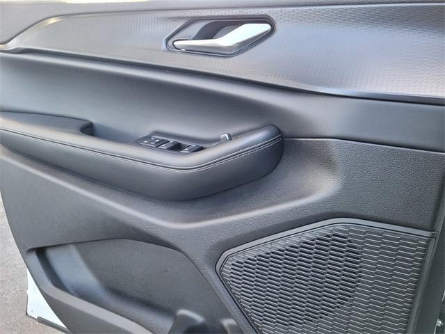 used 2024 Jeep Grand Cherokee L car, priced at $28,100