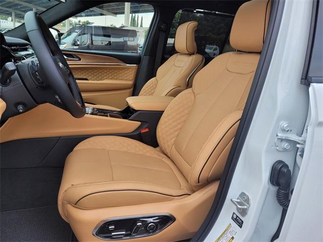 new 2025 Jeep Grand Cherokee car, priced at $63,538
