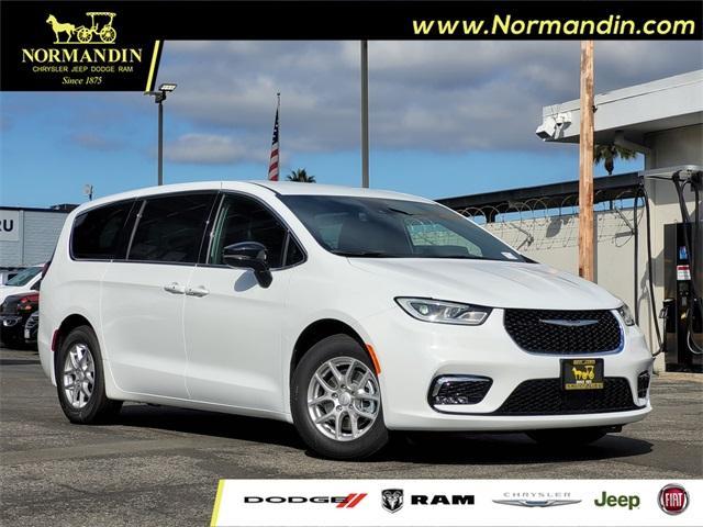 new 2026 Chrysler Pacifica car