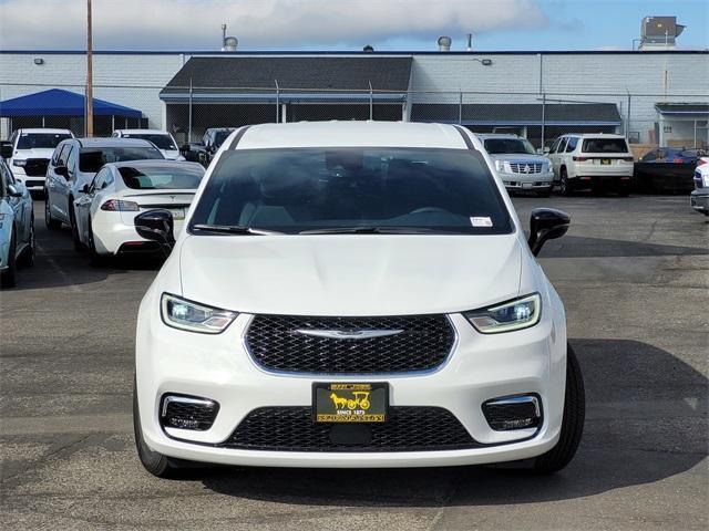 new 2026 Chrysler Pacifica car