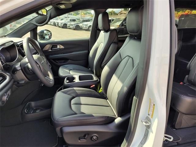 new 2026 Chrysler Pacifica car