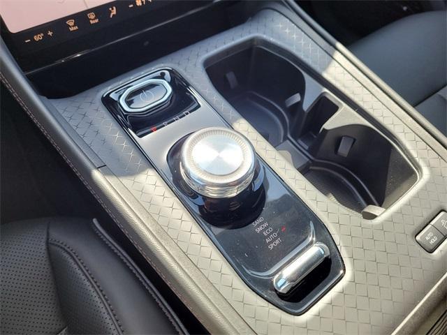 new 2025 Jeep Wagoneer S car