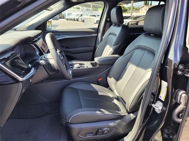 new 2025 Jeep Wagoneer S car