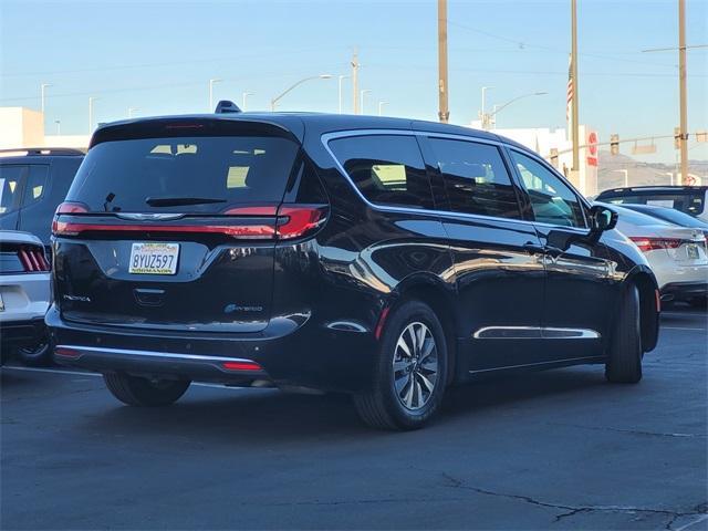 used 2022 Chrysler Pacifica Hybrid car, priced at $25,900