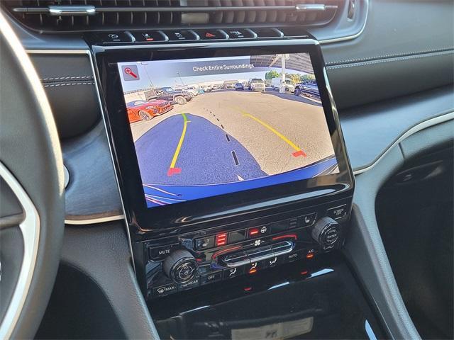 new 2025 Jeep Grand Cherokee car, priced at $45,694