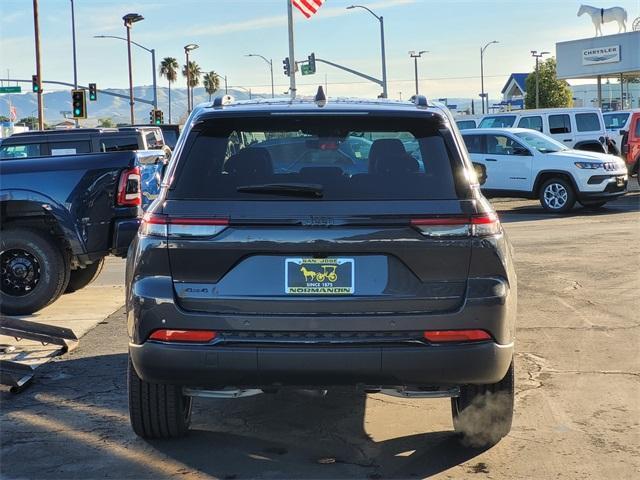 new 2025 Jeep Grand Cherokee car