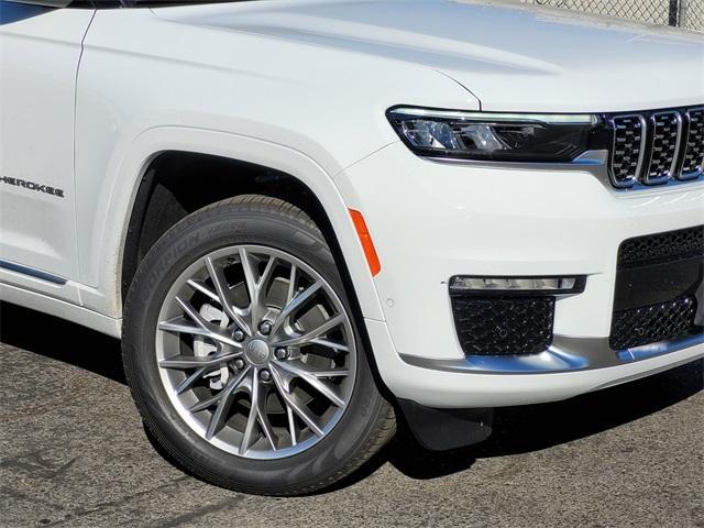 new 2025 Jeep Grand Cherokee L car